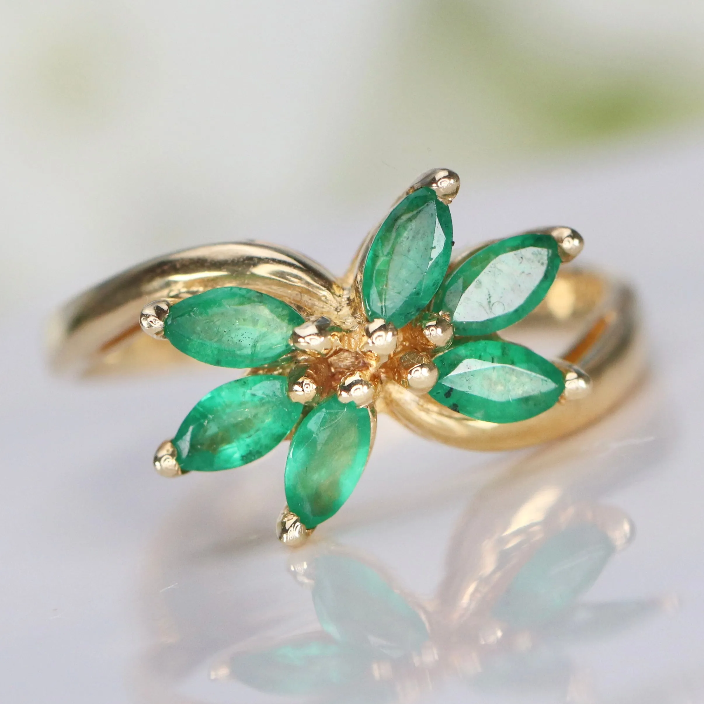 Vintage emerald twisted cluster ring in 14k yellow gold