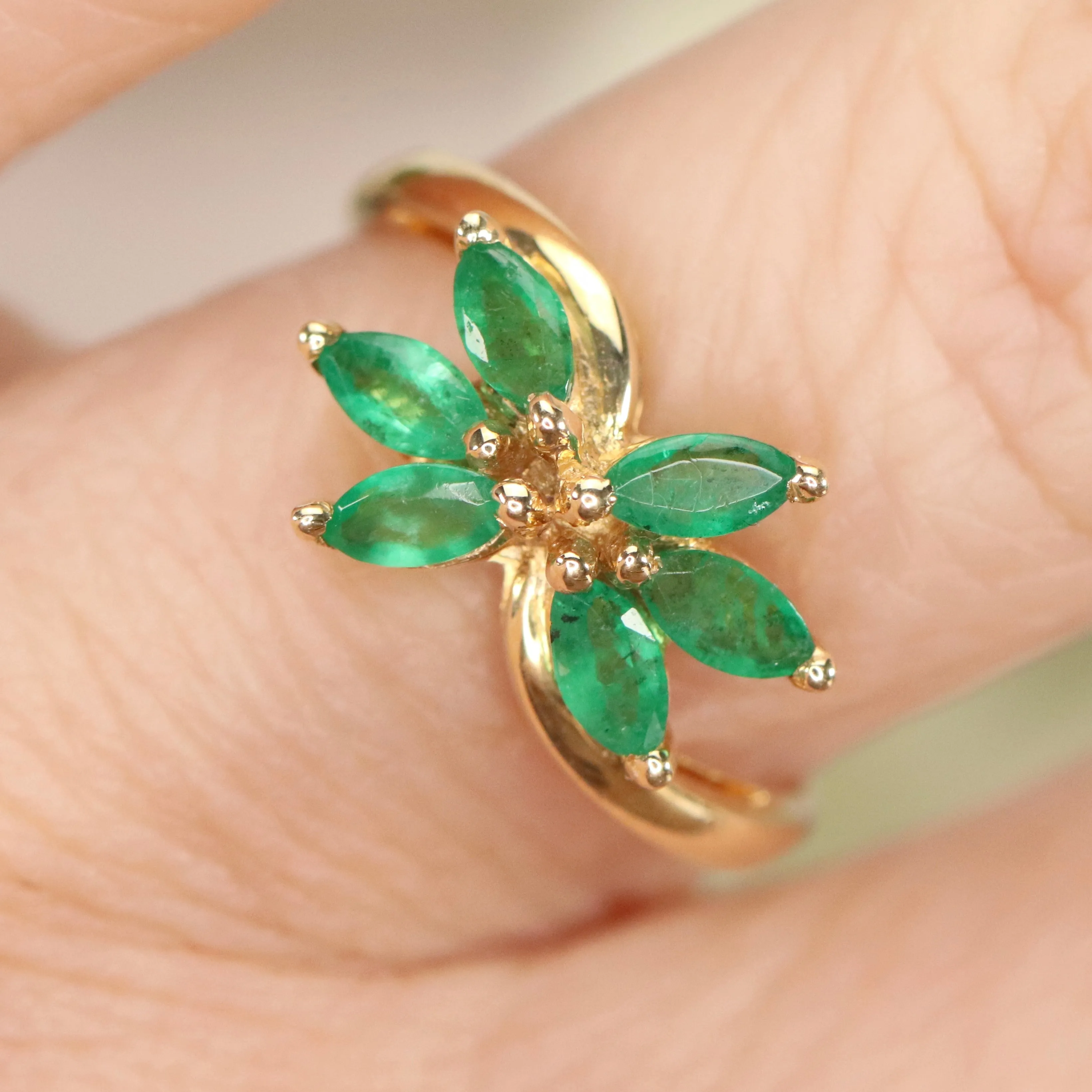 Vintage emerald twisted cluster ring in 14k yellow gold