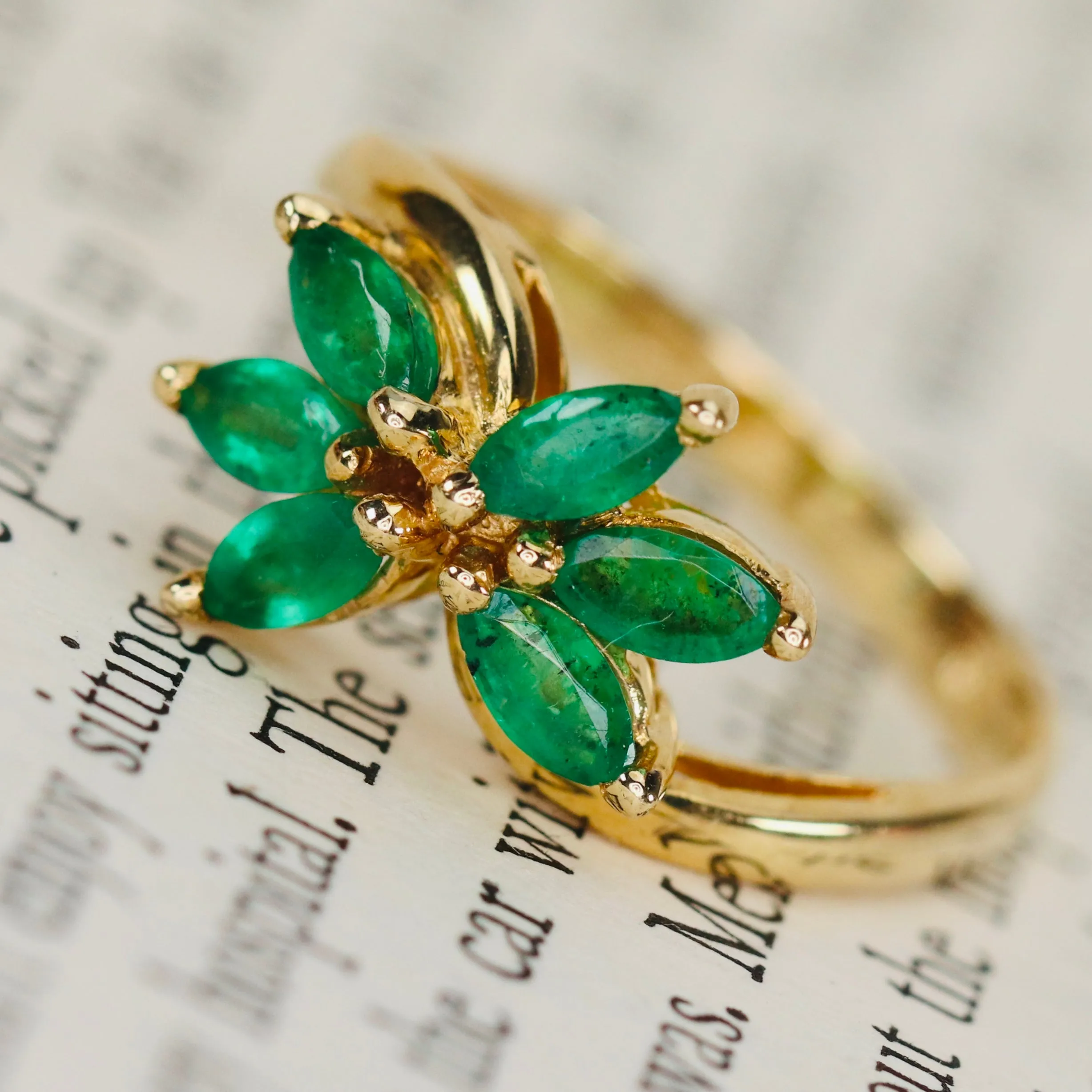 Vintage emerald twisted cluster ring in 14k yellow gold