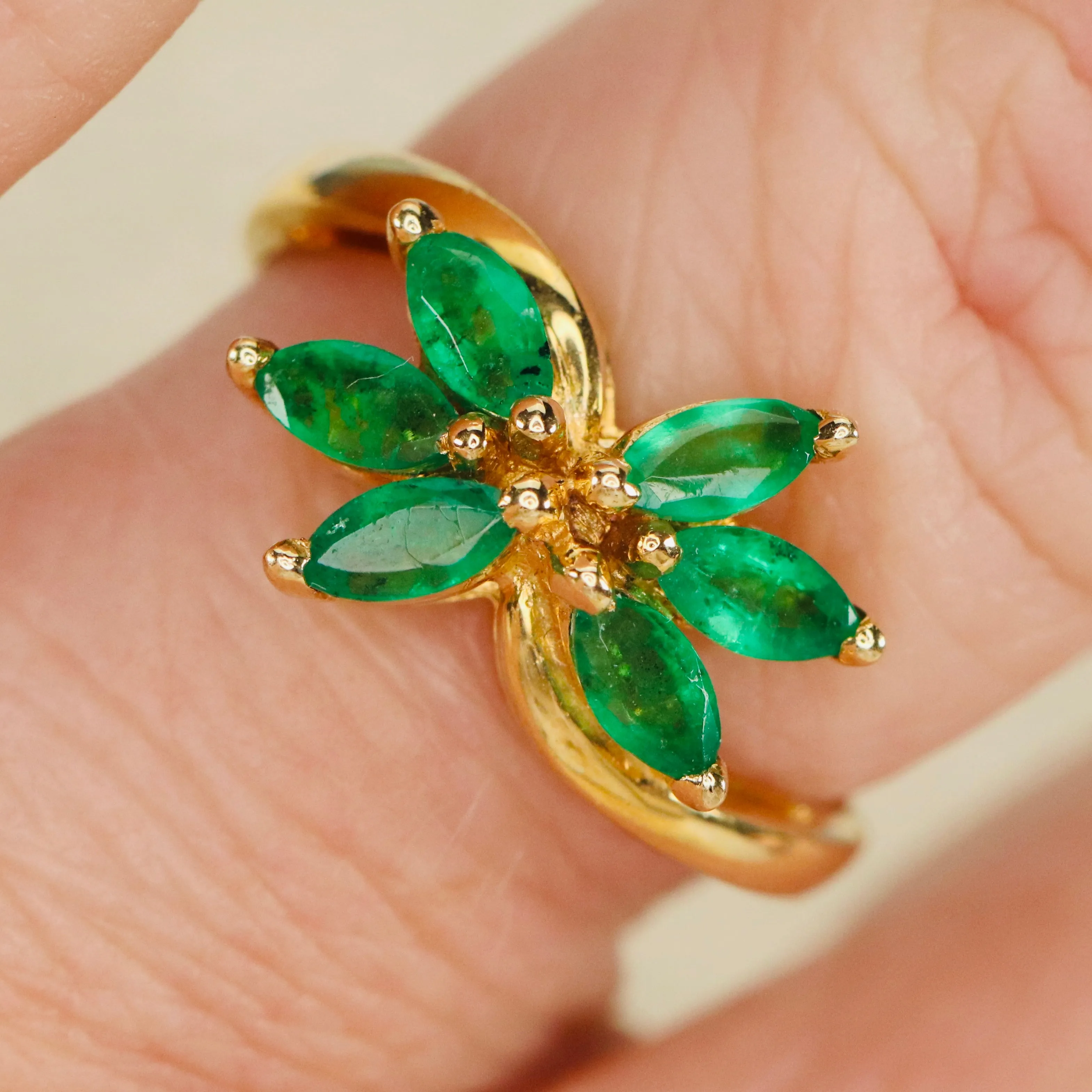 Vintage emerald twisted cluster ring in 14k yellow gold